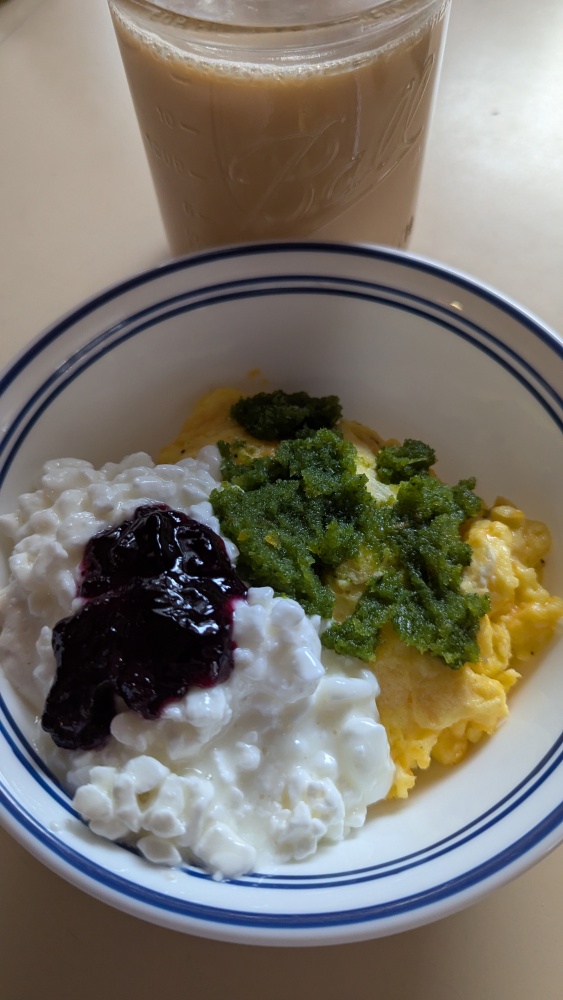 Milford, NH, USA :: Breakfast Bowl