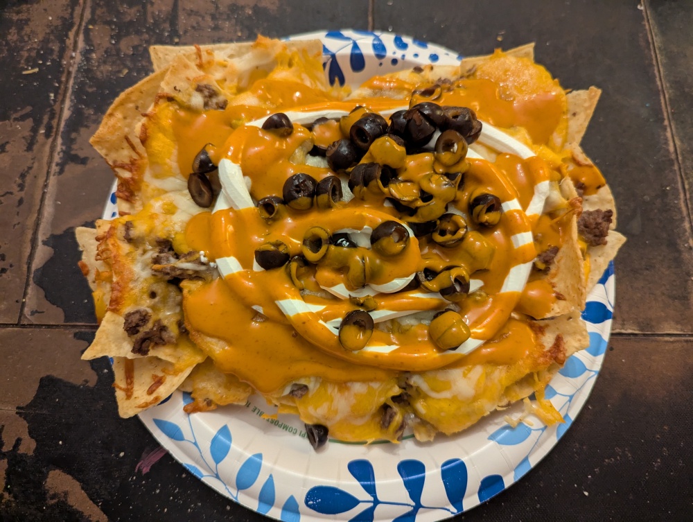 Home :: Nachos with buffalo sauce